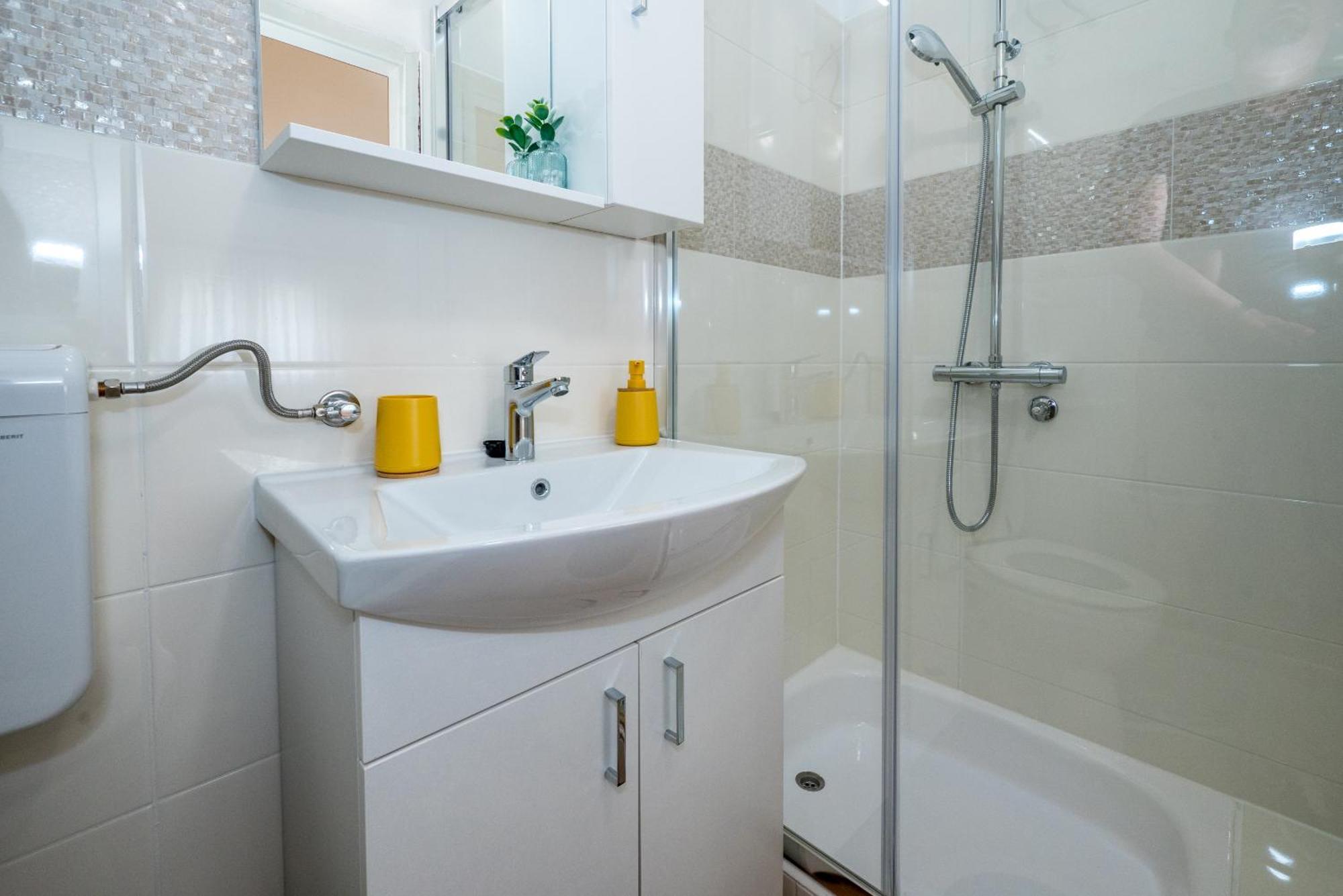 Apartments Marija Макарска Екстериор снимка