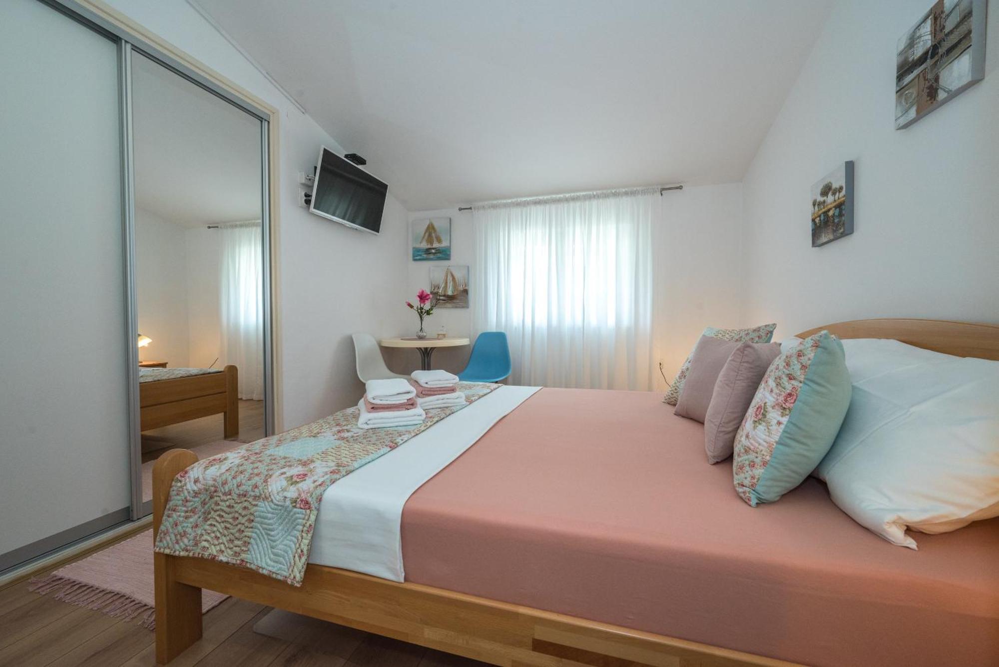 Apartments Marija Макарска Екстериор снимка